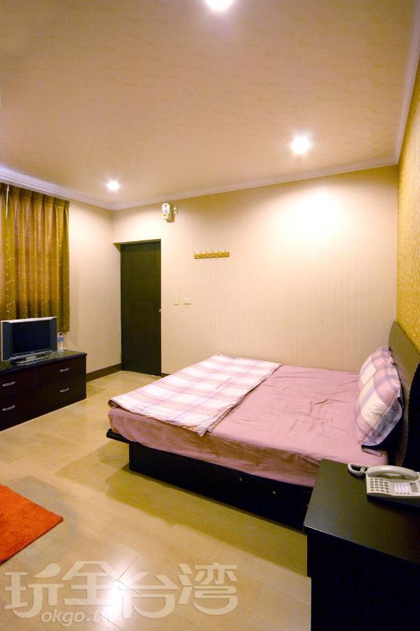 Hefeng Ting Homestay Хенгчун Экстерьер фото
