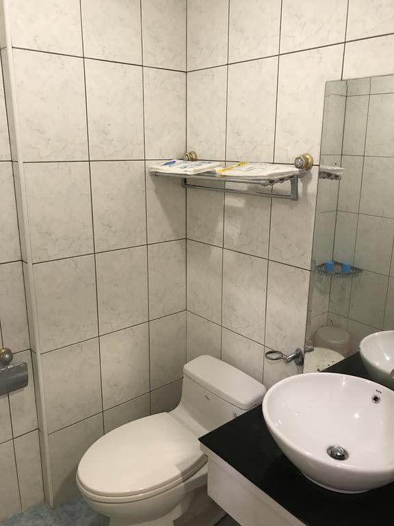 Hefeng Ting Homestay Хенгчун Экстерьер фото