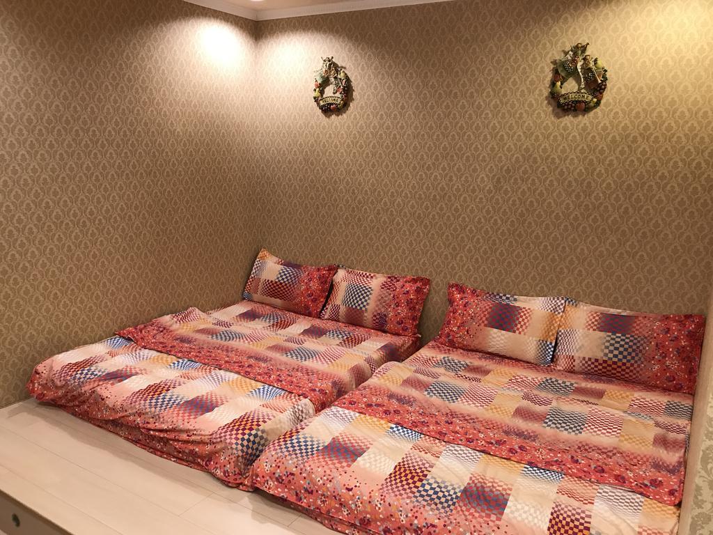 Hefeng Ting Homestay Хенгчун Экстерьер фото