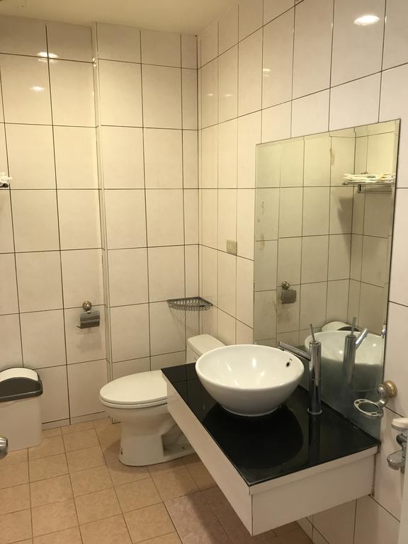 Hefeng Ting Homestay Хенгчун Экстерьер фото