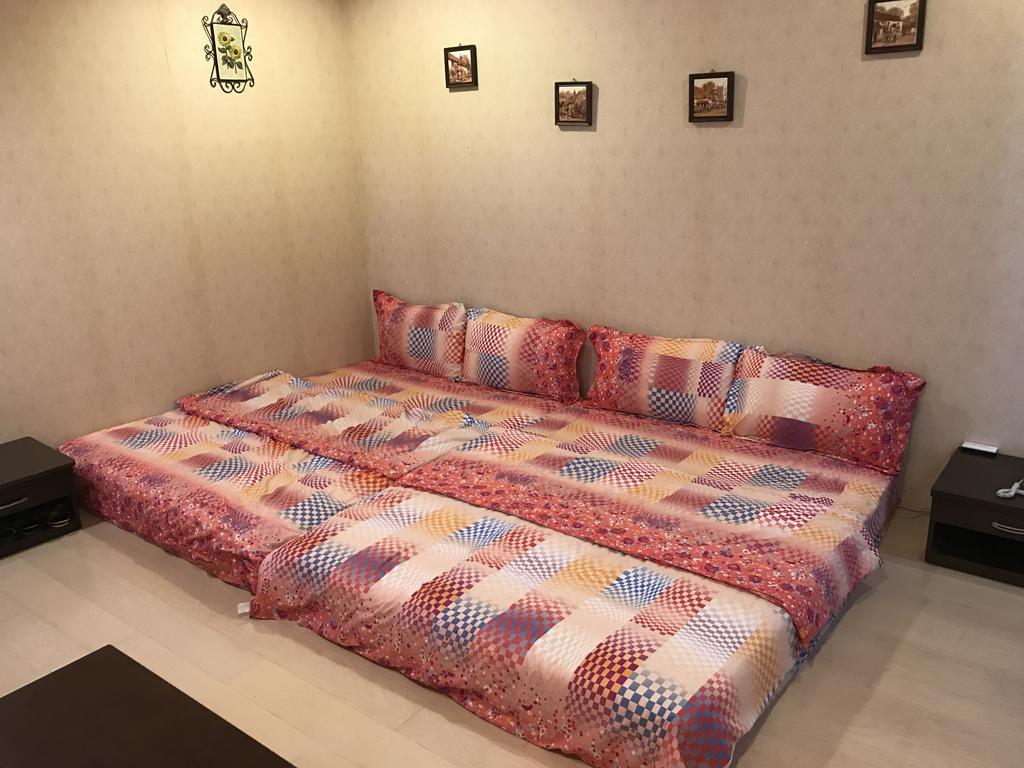 Hefeng Ting Homestay Хенгчун Экстерьер фото