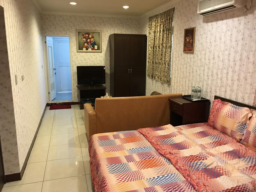 Hefeng Ting Homestay Хенгчун Экстерьер фото