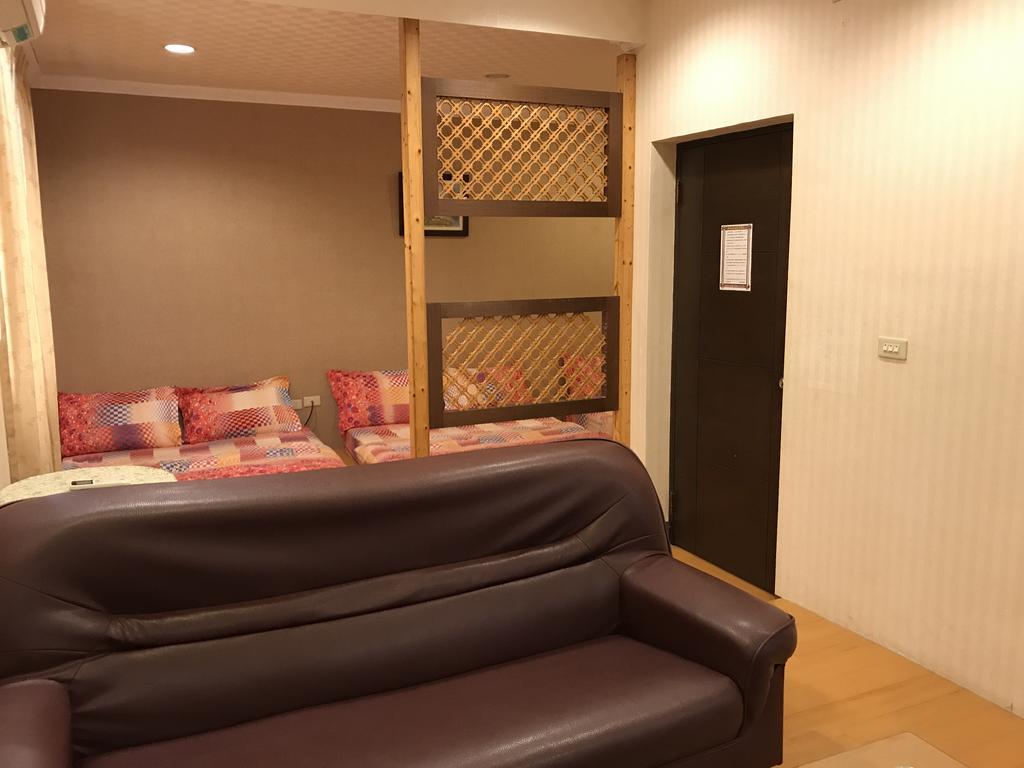 Hefeng Ting Homestay Хенгчун Экстерьер фото